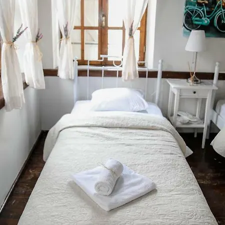 Nocleg ze śniadaniem Firuze Alacati Hotel & Meyhane 3*