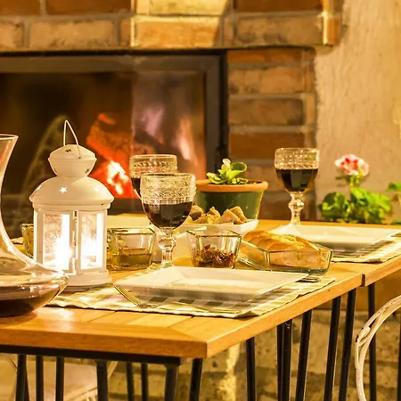 Firuze Alacati Hotel & Meyhane לינה וארוחת בוקר 3*